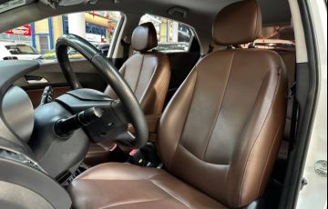 Hyundai Hb20x 1.6 16V Premium - Foto #6