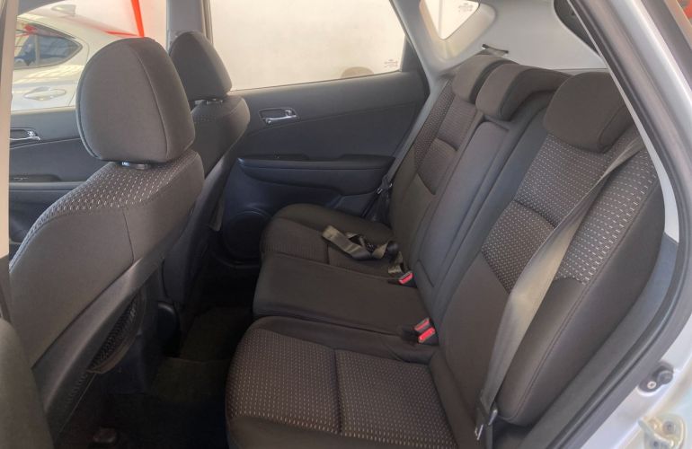 Hyundai I30 2.0 MPi 16v - Foto #8