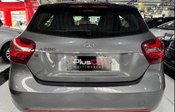Mercedes-Benz A 200 1.6 Cgi 7g-dct - Foto #4