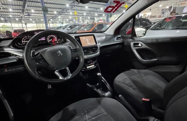 Peugeot 208 1.6 Griffe 16v - Foto #4