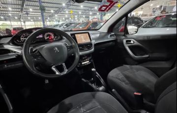Peugeot 208 1.6 Griffe 16v - Foto #4