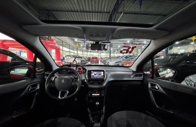 Peugeot 208 1.6 Griffe 16v - Foto #5