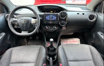 Toyota Etios 1.5 Xls Sedan 16v - Foto #6