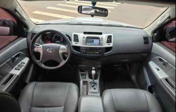 Toyota Hilux 3.0 TDI 4x4 CD SRV (Aut) - Foto #4