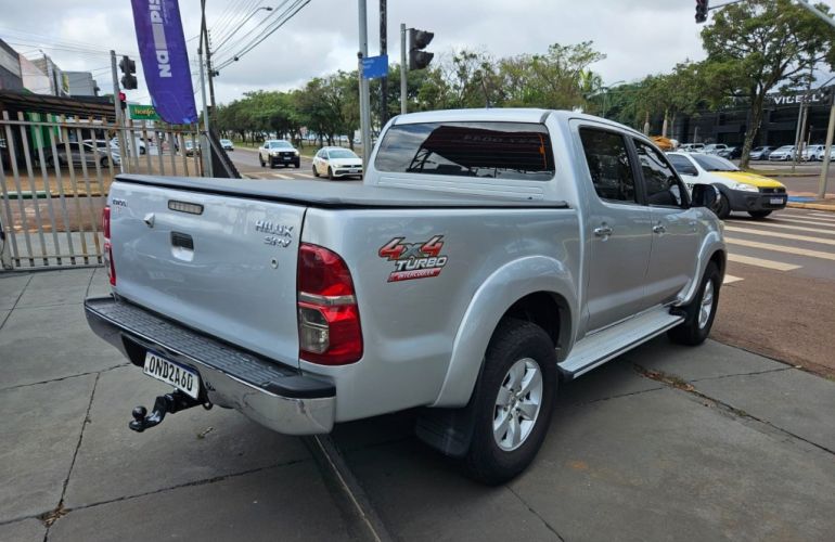 Toyota Hilux 3.0 TDI 4x4 CD SRV (Aut) - Foto #8