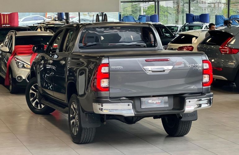 Toyota Hilux 2.8 Srx 4x4 CD 16v - Foto #4