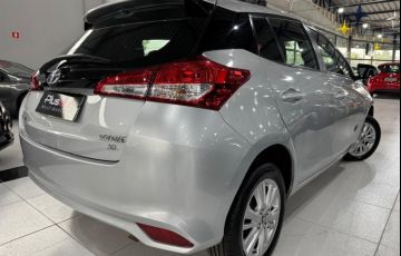 Toyota Yaris 1.3 16V Xl - Foto #3