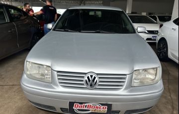 Volkswagen Bora 2.0 MI - Foto #2