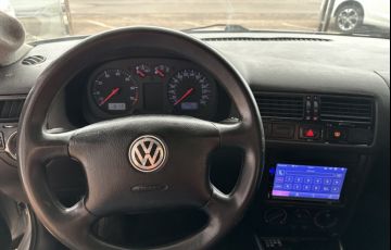 Volkswagen Bora 2.0 MI - Foto #8