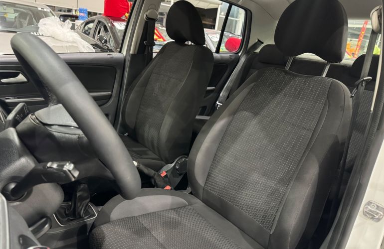 Volkswagen Fox 1.6 Msi Total Connect - Foto #8