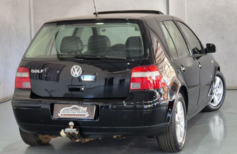 Volkswagen Golf Flash 1.6 - Foto #5