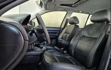 Volkswagen Golf Flash 1.6 - Foto #7