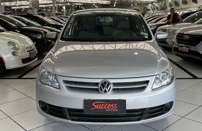 Volkswagen Voyage 1.0 Mi 8v - Foto #3
