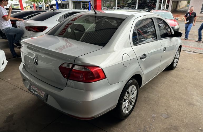 Volkswagen Voyage 1.6 MSI (Flex) - Foto #4