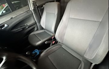 Volkswagen Voyage 1.6 MSI (Flex) - Foto #6