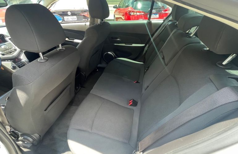 Chevrolet Cruze 1.8 LT 16v - Foto #8