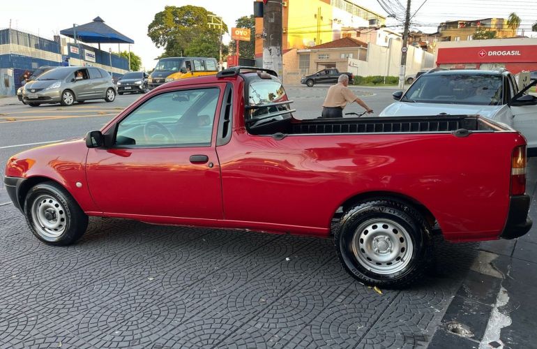 Ford Courier 1.6 L 8v - Foto #5