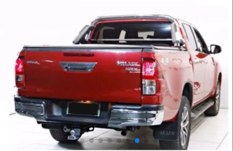 Toyota Hilux 2.8 TDI SRX CD 4x4 (Aut) - Foto #2