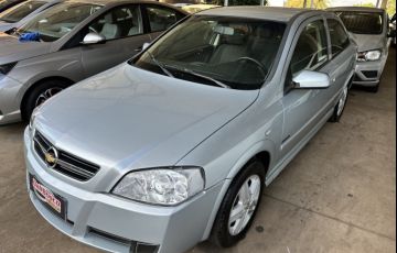 Chevrolet Astra Hatch Advantage 2.0 (Flex)
