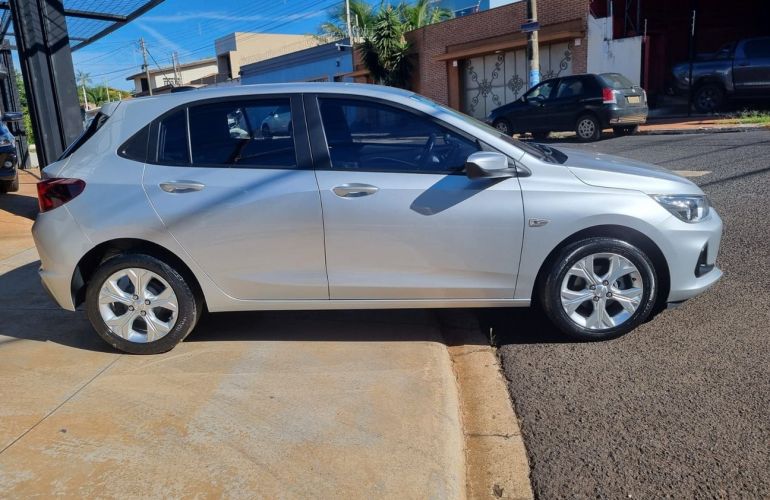 Chevrolet Onix 1.0 Turbo LTZ - Foto #4