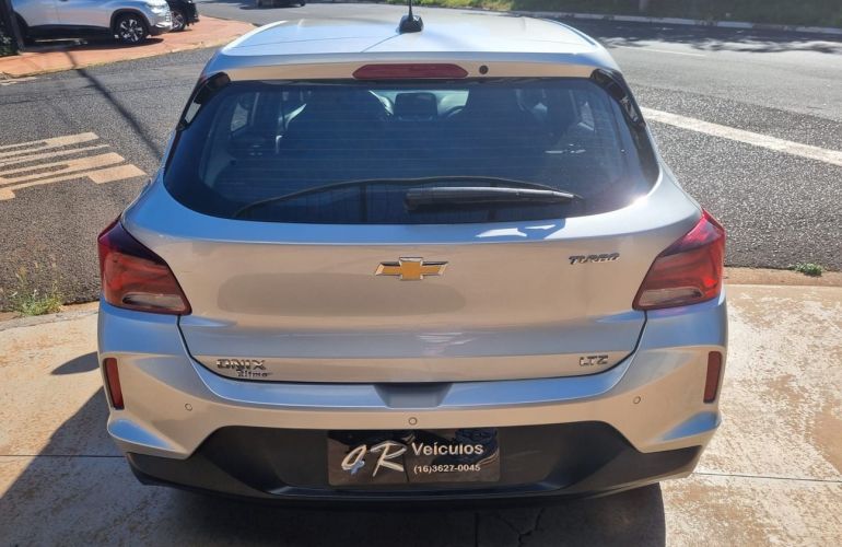 Chevrolet Onix 1.0 Turbo LTZ - Foto #6