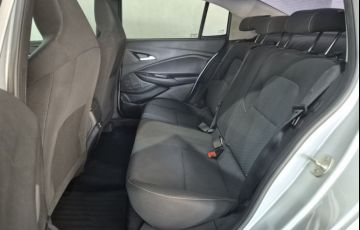 Chevrolet Onix Plus 1.0 LT - Foto #8