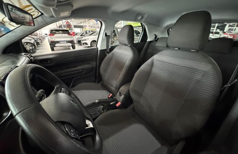 Citroën C4 Cactus 1.6 VTi 120 Feel Eat6 - Foto #8