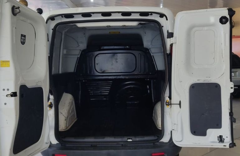 Fiat Fiorino 1.4 MPi Furgão 8v - Foto #8