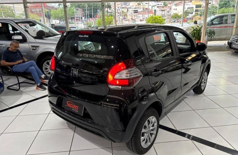 Fiat Mobi 1.0 8V Evo Like - Foto #2