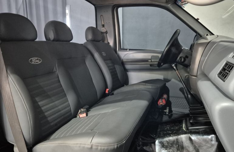Ford F250 XL 4.2 Turbo (Cab Simples) - Foto #8