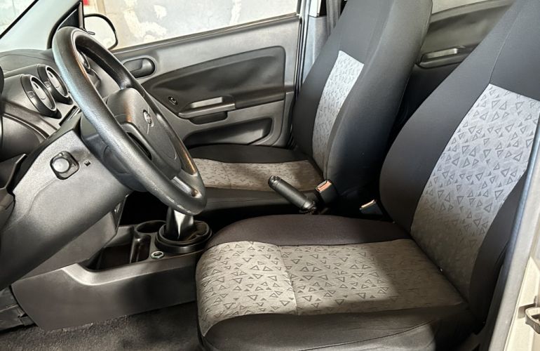 Ford Fiesta Sedan 1.0 - Foto #7