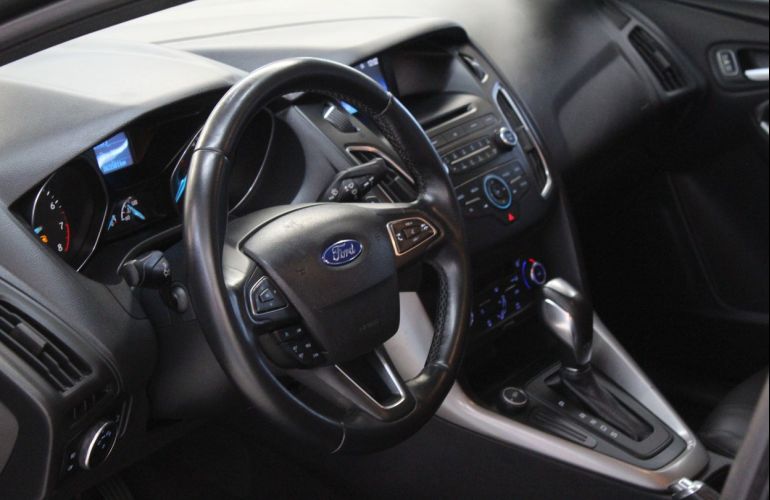 Ford Focus 2.0 SE Sedan 16v - Foto #4