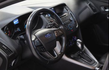 Ford Focus 2.0 SE Sedan 16v - Foto #4