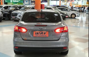 Ford Focus 2.0 SE Sedan 16v - Foto #8