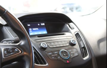 Ford Focus 2.0 SE Sedan 16v - Foto #9