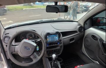 Ford Ka 1.0 MPi 8v - Foto #8