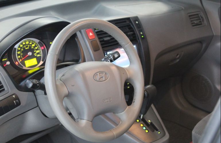 Hyundai Tucson 2.0 MPFi GLS 16V 143cv 2wd - Foto #4