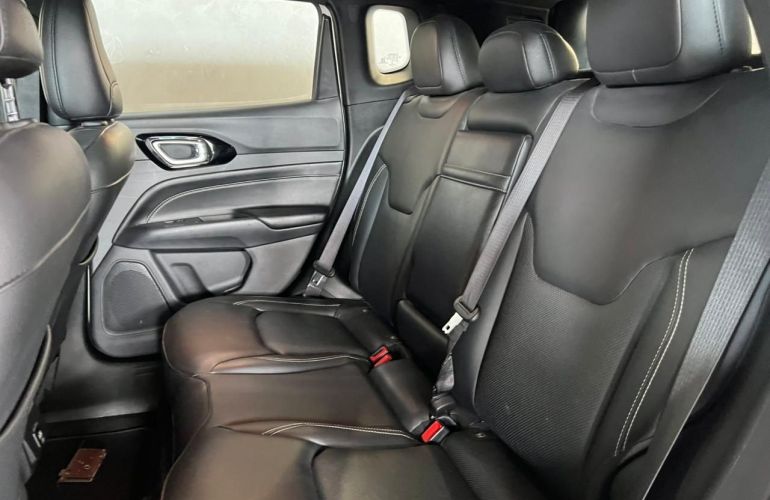 Jeep Compass 1.3 T270 Turbo Longitude At6 - Foto #8