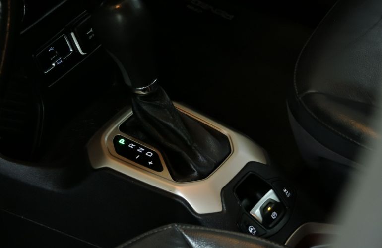 Jeep Renegade 1.8 16V Longitude - Foto #8