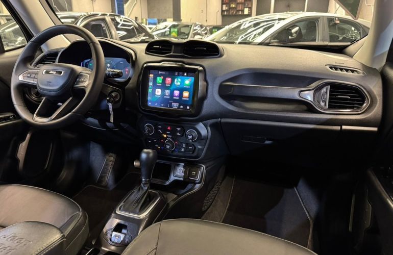 Jeep Renegade 1.3 T270 Turbo Longitude - Foto #9