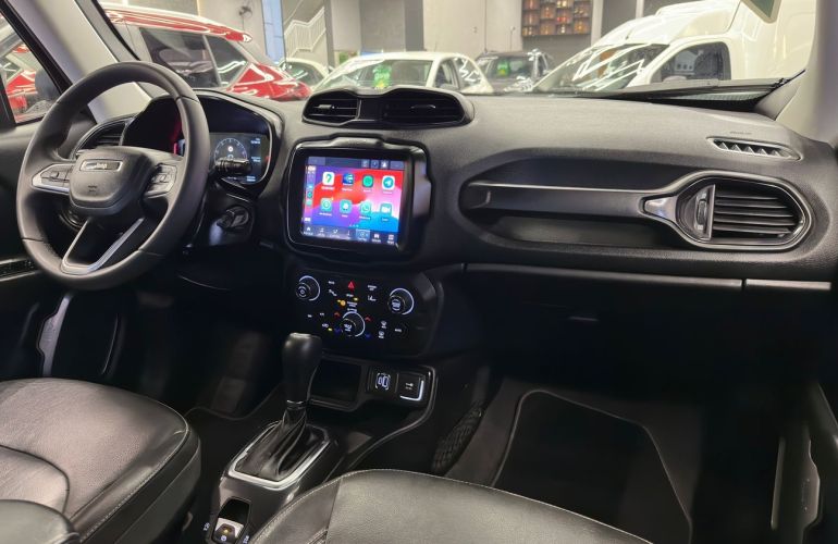 Jeep Renegade 1.3 T270 Turbo Longitude - Foto #9