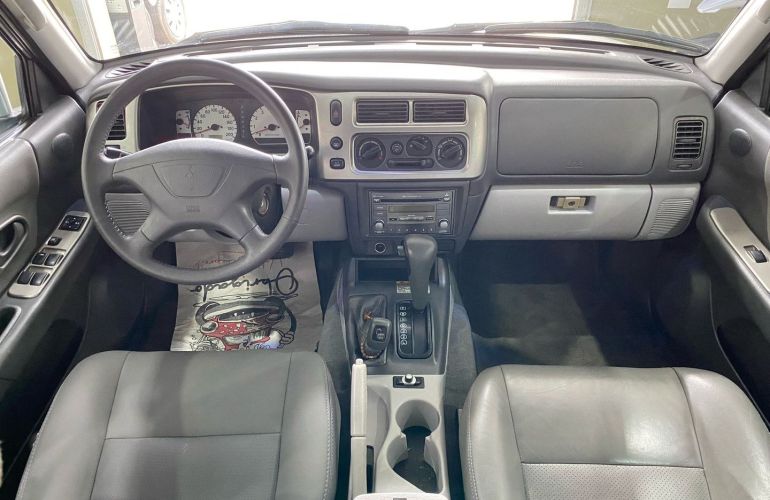Mitsubishi Pajero Sport 3.5 Hpe 4x4 V6 24v Gasolina 4p Automático - Foto #9