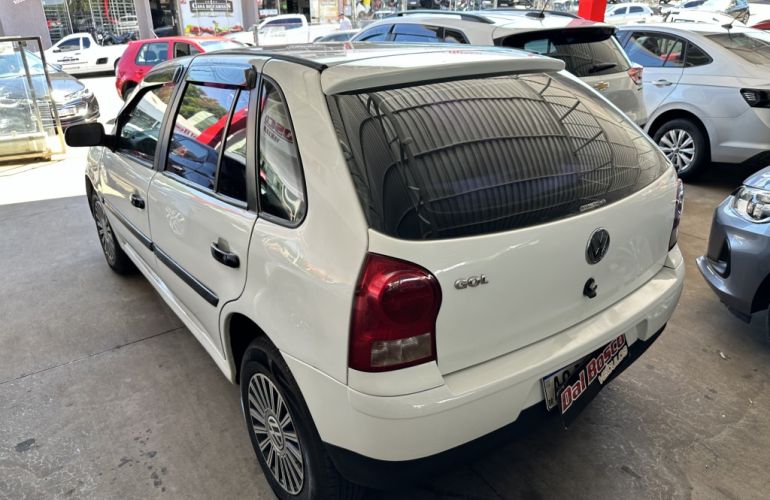 Volkswagen Gol 1.0 - Foto #6
