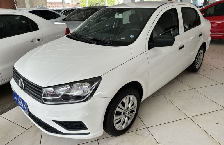 Volkswagen Voyage 1.0 MPI (Flex) - Foto #1