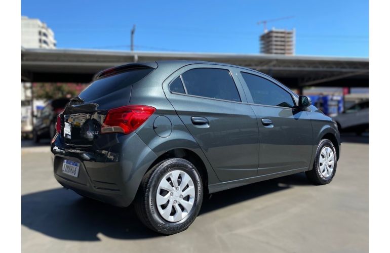 Chevrolet Onix 1.0 LT (Flex) - Foto #4