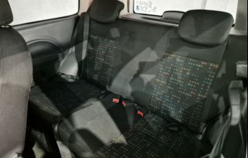 Fiat Uno Vivace 1.0 8V (Flex) 2p - Foto #8