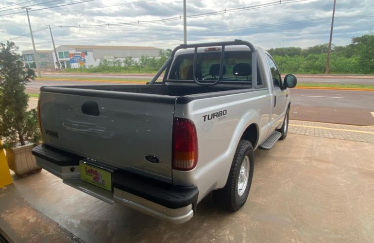 Ford F250 XL 4.2 Turbo (Cab Simples) - Foto #4