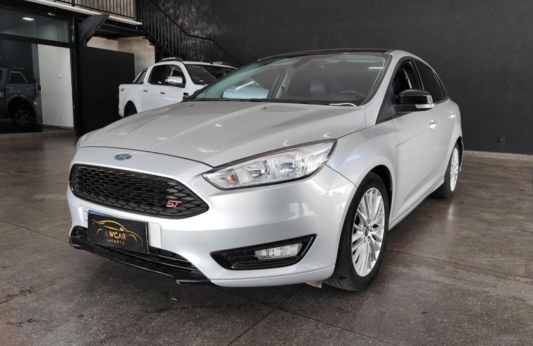 Ford Focus 2.0 SE Plus 16V Flex 4p Powershift - Foto #1