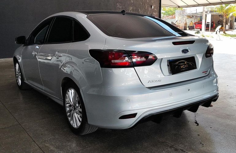 Ford Focus 2.0 SE Plus 16V Flex 4p Powershift - Foto #4