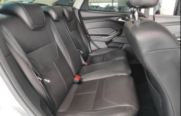 Ford Focus 2.0 SE Plus 16V Flex 4p Powershift - Foto #10